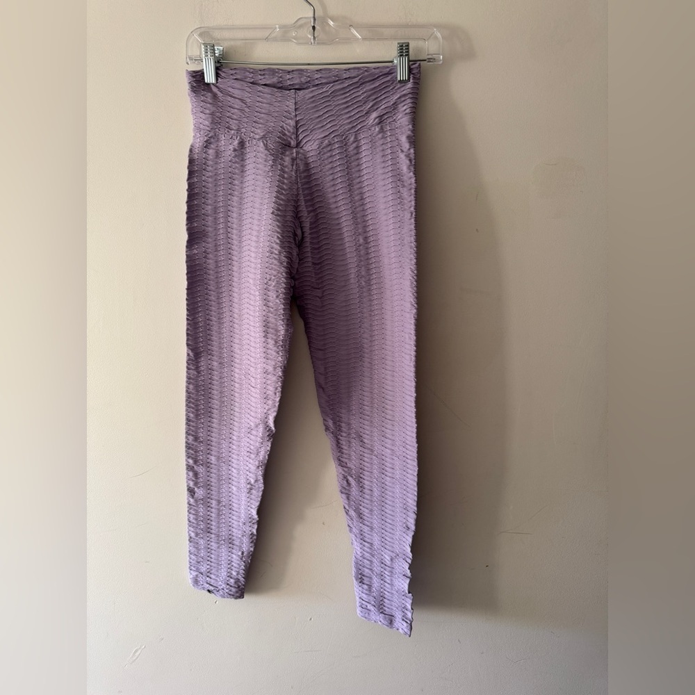 Booty By‎ Brabants Original Texture Leggings Lavender Purple